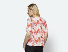 Load image into Gallery viewer, Signature abstract pattern print top
