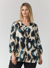 Load image into Gallery viewer, Studio Teal abstract print top
