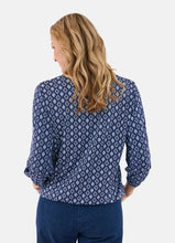 Lade das Bild in den Galerie-Viewer, Signature Navy Geometic Pattern print top
