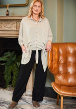 Load image into Gallery viewer, Ora two piece light jacket and cami

