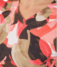 Lade das Bild in den Galerie-Viewer, Brandtex Coral graphic print top
