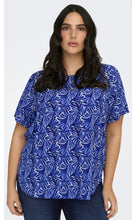 Load image into Gallery viewer, Only Carmakoma Carvica tops
