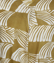Load image into Gallery viewer, Zhenzi Keira 1452 graphic print tops
