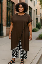 Load image into Gallery viewer, The Vic Tunic &amp; Trousers set
