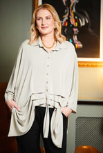 Load image into Gallery viewer, Ora two piece light jacket and cami
