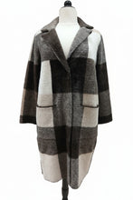 Load image into Gallery viewer, MXO check Teddy bear Coat
