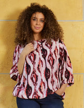 Load image into Gallery viewer, Zhenzi Abstract print V neck  tops
