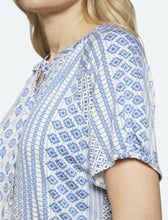 Load image into Gallery viewer, Signature abstract pattern print top
