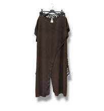 Load image into Gallery viewer, The Vic Tunic &amp; Trousers set
