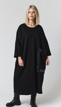 Cargar imagen en el visor de la galería, Studio Tahlia black dress with faux leather pocket
