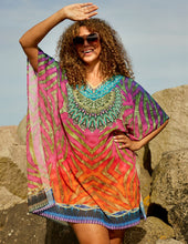 Lade das Bild in den Galerie-Viewer, Zhenzi V neckline kimonos tops
