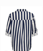 Load image into Gallery viewer, Only Carmakoma Linen blend shirt
