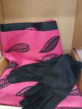 Load image into Gallery viewer, Scarf and gloves special offer sets
