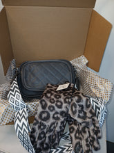 Load image into Gallery viewer, Stepp Quilted effect Crossover bag and animal print gloves bundle
