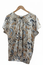 Load image into Gallery viewer, Gozzip Elise blue print top
