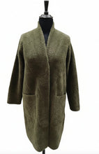 Charger l'image dans la galerie, MXO faux fur 3/4 length coats
