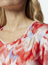 Load image into Gallery viewer, Signature abstract pattern print top
