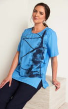 Load image into Gallery viewer, Ora print top with wrap over front top
