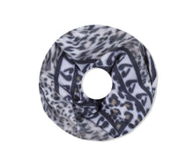 Lade das Bild in den Galerie-Viewer, The Leopard pattern print Snoods
