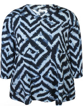 Load image into Gallery viewer, Zhenzi Sylva graphic print pattern Tops
