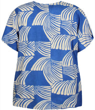 Load image into Gallery viewer, Zhenzi Keira 1452 graphic print tops

