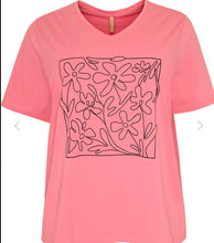 Load image into Gallery viewer, Cassiopeia pink Cotton T-shirt
