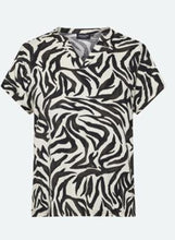 Load image into Gallery viewer, Signature zebra print top
