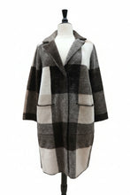 Load image into Gallery viewer, MXO check Teddy bear Coat
