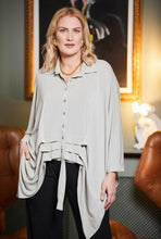 Load image into Gallery viewer, Ora two piece light jacket and cami
