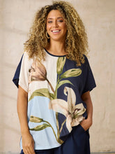 Load image into Gallery viewer, Zhenzi Edith lily print tops
