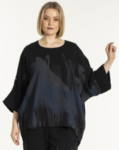 Gozzip available Black and blue  top