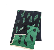 Load image into Gallery viewer, The leaf design two way wool mix scarves

