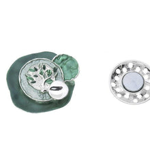 Load image into Gallery viewer, Tree of life with 5 circles Magnetic Brooches
