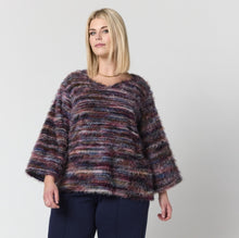 Lade das Bild in den Galerie-Viewer, Studio Aveline light weight jumper
