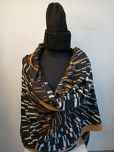 Load image into Gallery viewer, Abstract  wool mix Scarf &amp; Hat Sets
