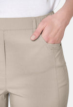 Load image into Gallery viewer, Brandtex Capri trousers
