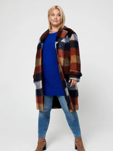 Load image into Gallery viewer, Only Carmakoma plaid Check Coat
