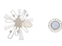Load image into Gallery viewer, Abstract star magnetic brooches
