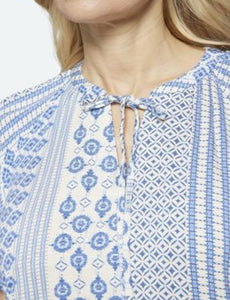 Signature abstract pattern print top