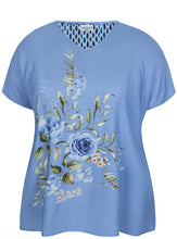 Load image into Gallery viewer, Zhenzi floral print mofit top
