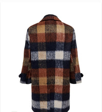 Load image into Gallery viewer, Only Carmakoma plaid Check Coat
