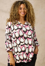 Load image into Gallery viewer, Zhenzi Bold graphic print top
