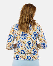 Lade das Bild in den Galerie-Viewer, Signature blue abstract pattern print top
