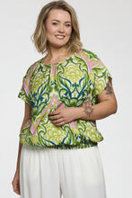 Load image into Gallery viewer, Gozzip Elise graphic pattern print top
