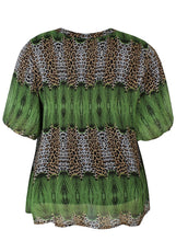 Load image into Gallery viewer, Zhenzi abstract Animal print top
