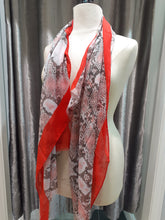 Load image into Gallery viewer, Snake print scarves

