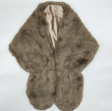 Load image into Gallery viewer, Faux fur wrap/stoles
