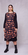 Load image into Gallery viewer, Ora Geometrical print Dress
